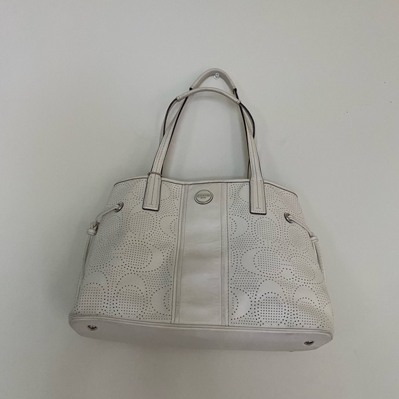 Coach bag in white - Picture 3 of 7